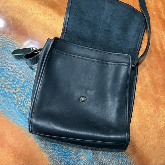 Vintage 90s Coach Legacy Scout Leather Bag black gold shoulder crossbody - Picture 3 of 16